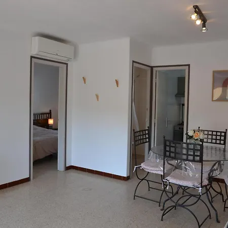 Economico Cerca De La Playa, Con Terraza Y Parking En - Es-323-48 Apartment L'Estartit